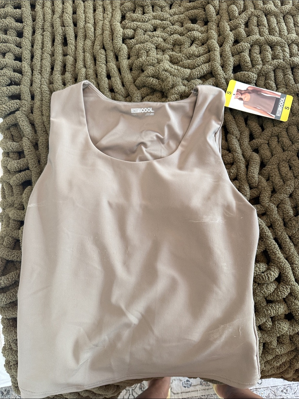 32 Degrees Women’s Scoop Neck Tank with Built In Bra in Taupe